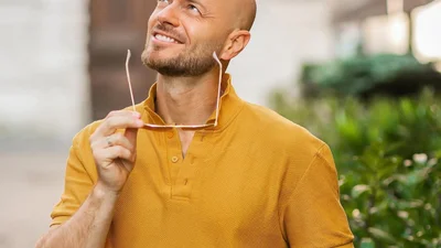 Влад Яма показав зворушливе фото з батьками й сином