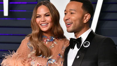 Кріссі Тейген і Джон Ледженд розкрили стать своєї третьої дитини