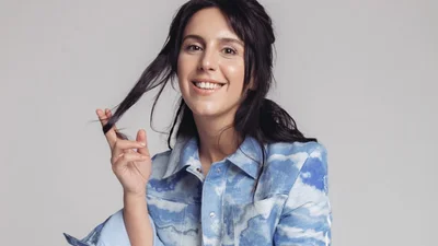 Джамала опубликовала несколько архивных снимков, где еще совсем юная