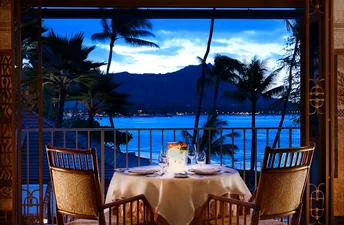 Райське місце: на Гаваях почнуть роздавати гроші, аби жителі ходили у ресторани