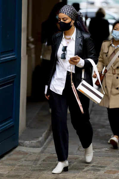 Концентрация стиля: красивые уличные луки на Неделе моды в Париже - фото 493517