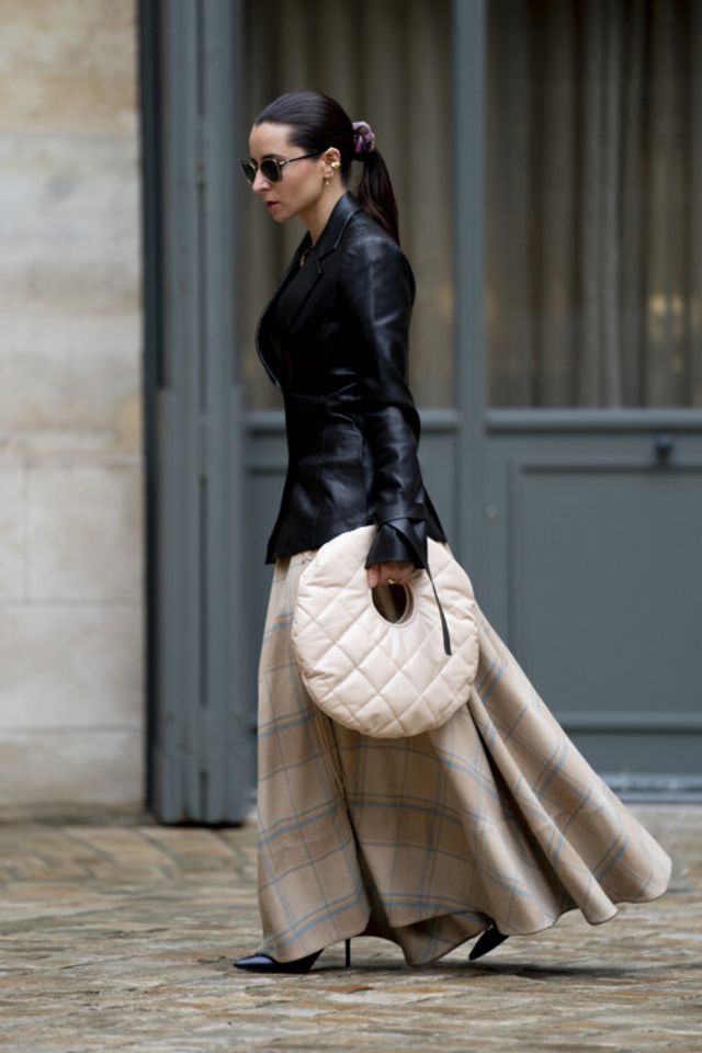 Концентрація стилю: красиві вуличні луки на Тижні моди в Парижі - фото 493518