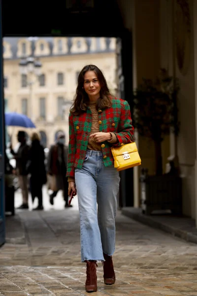 Концентрация стиля: красивые уличные луки на Неделе моды в Париже - фото 493519