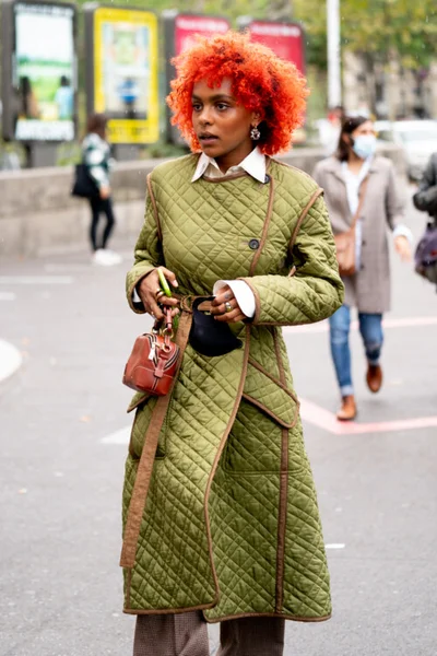 Концентрация стиля: красивые уличные луки на Неделе моды в Париже - фото 493528