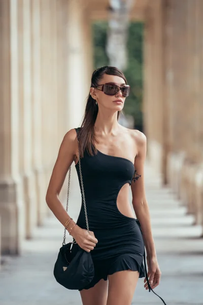 Концентрация стиля: красивые уличные луки на Неделе моды в Париже - фото 493550