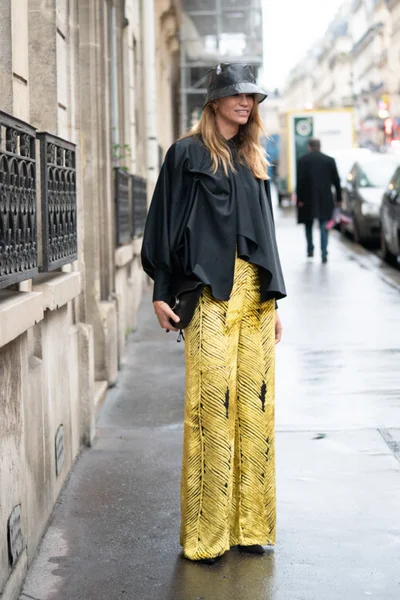 Концентрація стилю: красиві вуличні луки на Тижні моди в Парижі - фото 493551