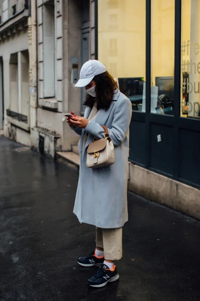 Концентрация стиля: красивые уличные луки на Неделе моды в Париже - фото 493560