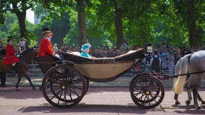 Елизавета II не хочет возвращаться в Букингемский дворец, и вот в чем причина