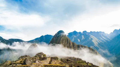 Чатував сім місяців: влада Перу відкрила Мачу-Пікчу лише для одного туриста