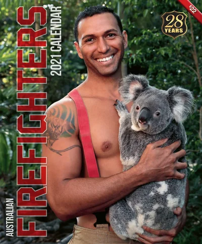 Полуголые горячие австралийские пожарные выпустили новый календарь с милыми животными - фото 494054