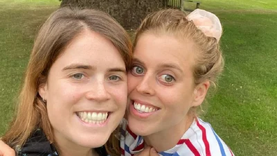 Принцесса Евгения впервые похвасталась беременным животиком