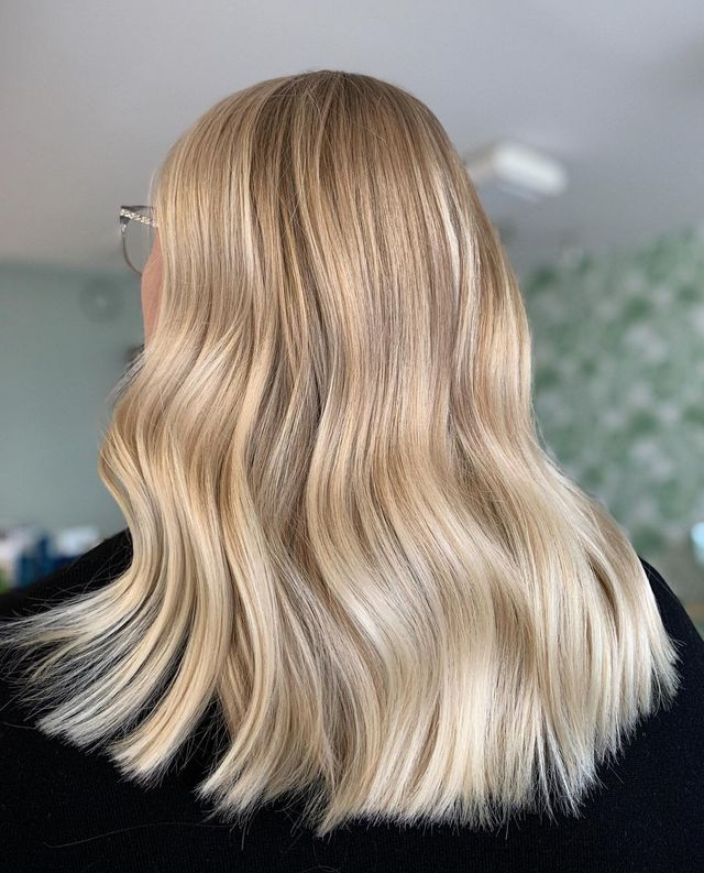 Назвали самое красивое окрашивание волос для сезона осень-зима - фото 494790