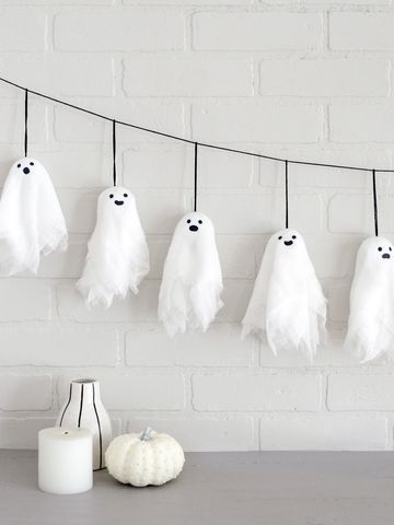 Хеллоуин: как украсить дом своими руками  5f91611e61c70461583400
