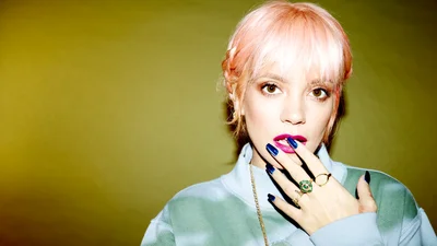 Певица Лили Аллен выпустила секс-игрушку