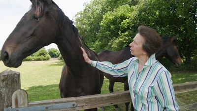 У мережі знайшли фото єдиної дочки Єлизавети II, яке було зроблене в Києві