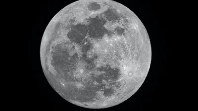 У NASA вперше підтвердили, що на сонячному боці Місяця є вода