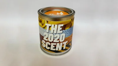 Дизайнери створили свічку з запахом 2020 року, і ось як вона пахне