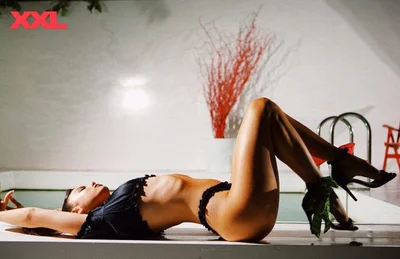 Мішель Андраде поділилася своїми гарячими світлинами для еротичного журналу - фото 496418