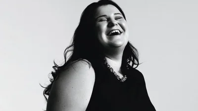 alyona alyona показала детское новогоднее фото, на котором позирует в образе Снежинки