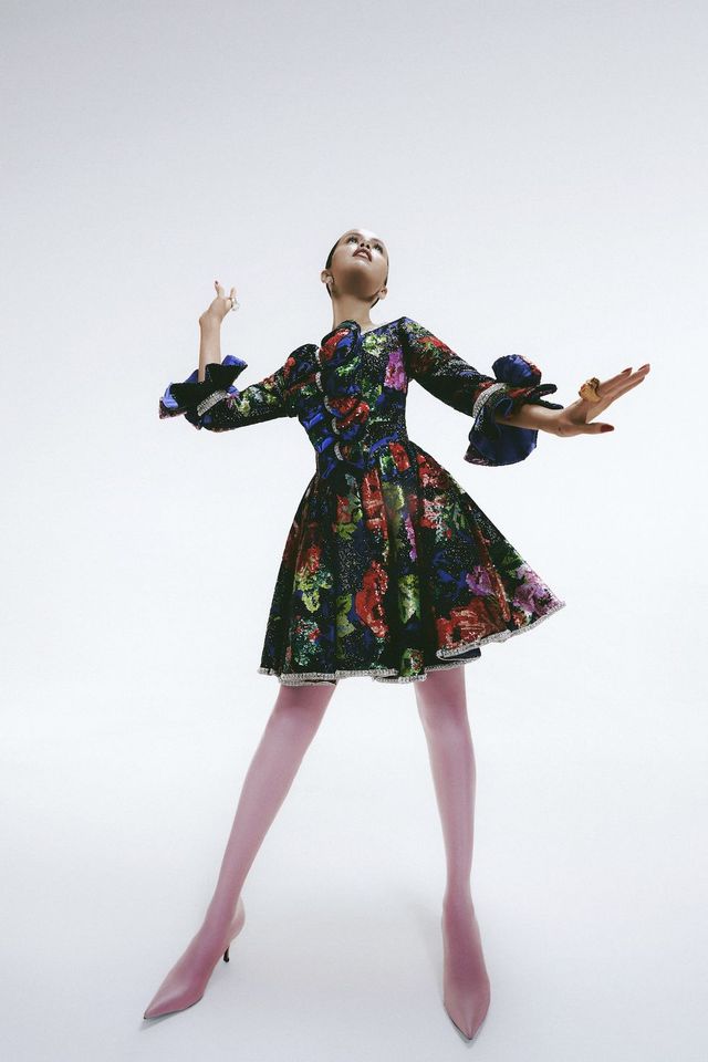 Схудла Селена Гомес показала струнку фігурку в модному фотосеті - фото 496845