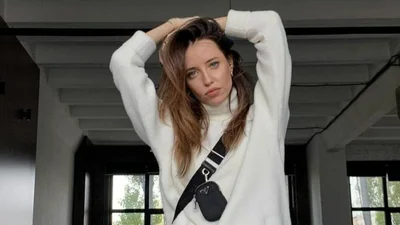 Сероволосая Надя Дорофеева засветила первый отрывок из клипа