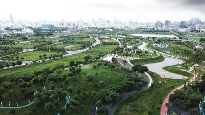 С искусственным туманом и отпугиванием комаров: в Тайване открыли парк будущего