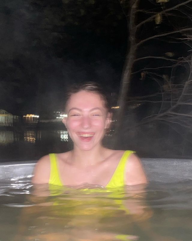 15-річна донька Олі Полякової засвітила сідниці великим планом, але швидко видалила пост - фото 497362