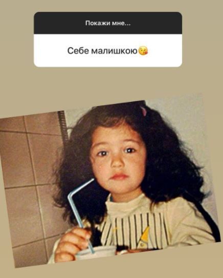 Щечки и кудри: Санта Димопулос показала себя в детстве - 497972 Щечки и кудри: Санта Димопулос показала себя в детстве - фото 497972