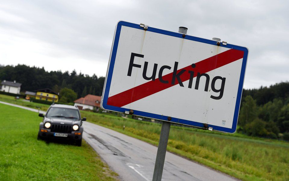 Австрійське село F*cking втомилося від глузувань і придумало, як із цим покінчити - 498598 Австрійське село F*cking втомилося від глузувань і придумало, як із цим покінчити - фото 498598