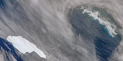 З'явилися знімки найбільшого у світі айсберга, який дрейфує через Атлантику - фото 499405