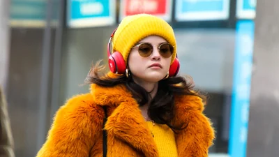 Селена Гомес прогулялася вулицями Нью-Йорка в найкрутішому образі для цієї зими