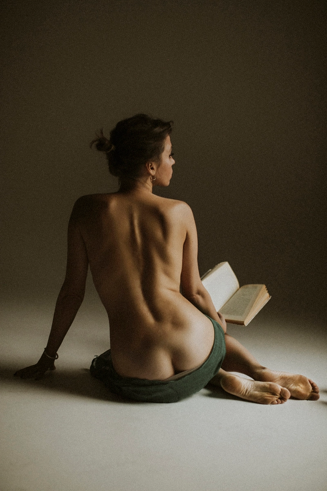 Ірена Карпа відсвяткувала 40-річчя розкішною еротичною фотосесією - фото 499721