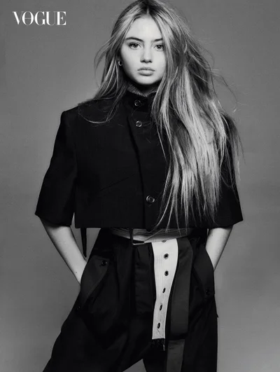 Хайди Клум украсила обложку Vogue вместе с 16-летней дочерью - фото 500011