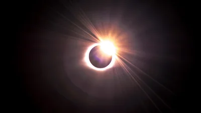Повне сонячне затемнення 14 грудня 2020 року: фото і відео
