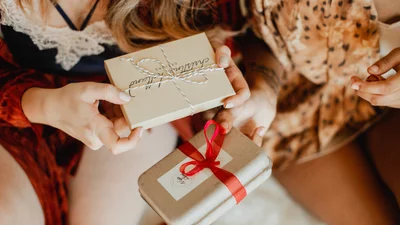 Вот какой подарок можно вручить взрослому на День святого Николая