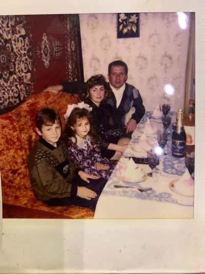Ілона Гвоздьова показала себе маленькою, і її доня — мамина копія - фото 500631