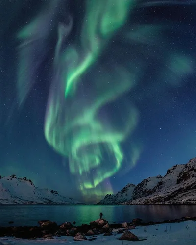 Небесна магія: 25 найкращих фото полярного сяйва 2020 - фото 500646