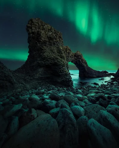 Небесная магия: 25 лучших фото полярного сияния 2020 - фото 500651