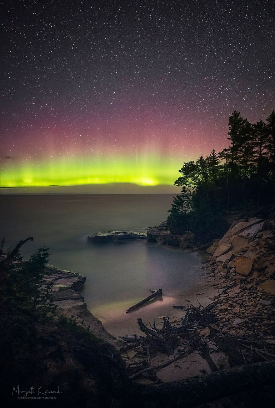 Небесная магия: 25 лучших фото полярного сияния 2020 - фото 500660