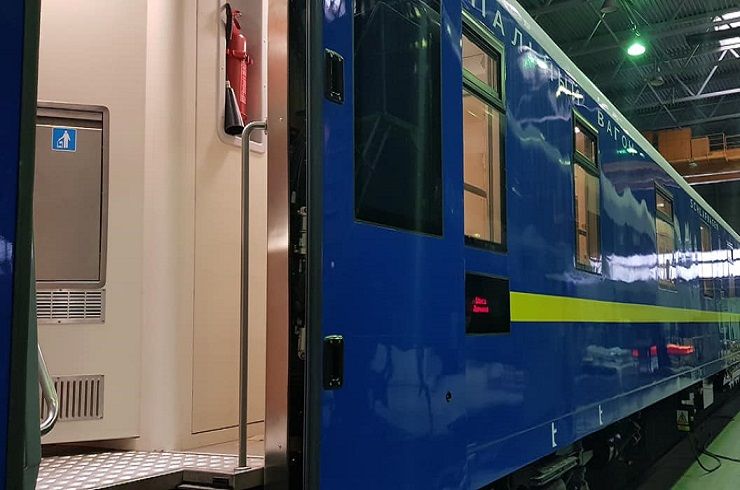 «Укрзалізниця» показала вагоны повышенной комфортности, которые запустят после карантина - 500860 «Укрзалізниця» показала вагоны повышенной комфортности, которые запустят после карантина - фото 500860