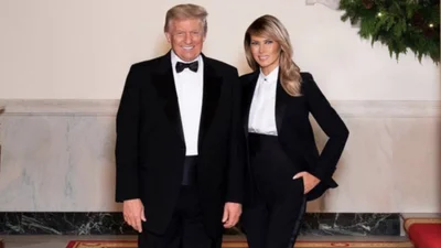 Мелания и Дональд Трамп выпустили прощальную рождественскую открытку