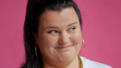 «Усатая женщина»: alyona alyona удивила неожиданными фотографиями