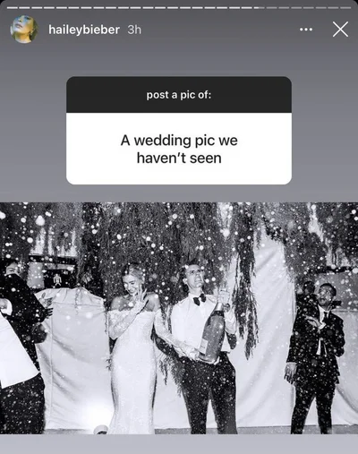 Хейли Бибер показала неопубликованное фото свадьбы, где они с Джастином очень счастливы - фото 501330