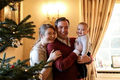 Сімейне свято: красиві різдвяні листівки королівських родин 2020 - фото 501383