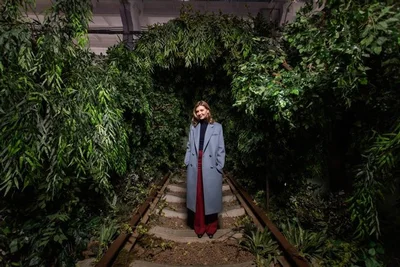 Фешн-підсумки: найефектніші образи Олени Зеленської у 2020-му році - фото 501437