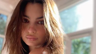 Эмили Ратажковски намекнула на пол будущего ребенка