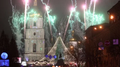 Киевская елка попала в ТОП-10 самых красивых новогодних деревьев в Европе