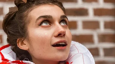 Jerry Heil неожиданно для всех сделала афрокудри