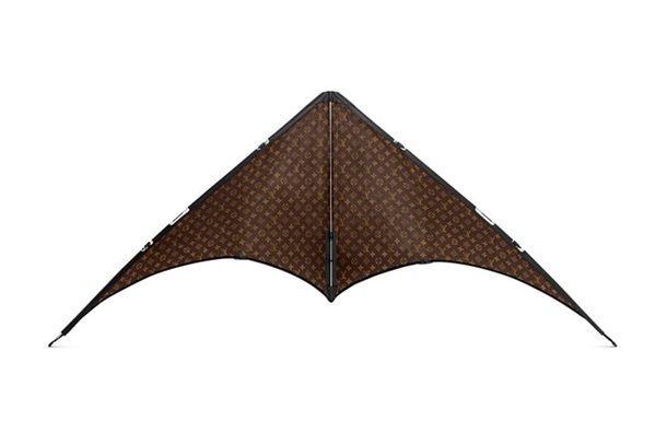 Компания Louis Vuitton выпустила воздушного змея за почти 300 тысяч гривен - 501746 Компания Louis Vuitton выпустила воздушного змея за почти 300 тысяч гривен - фото 501746