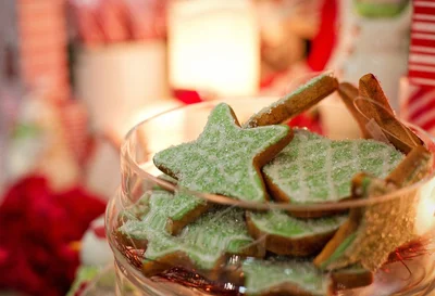 Простые и оригинальные идеи, как украсить рождественское печенье - фото 501770